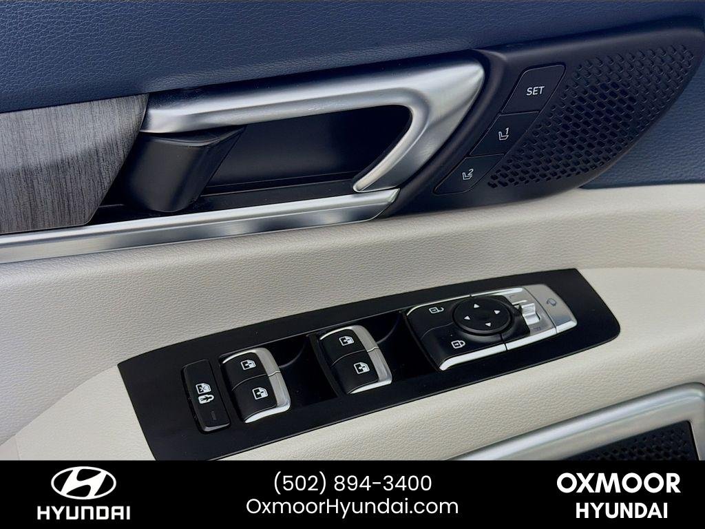 Used 2023 Glacial White Pearl Kia SX image 18