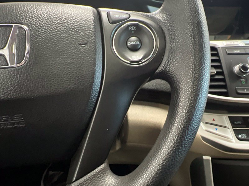 Used 2014  Honda EX image 23