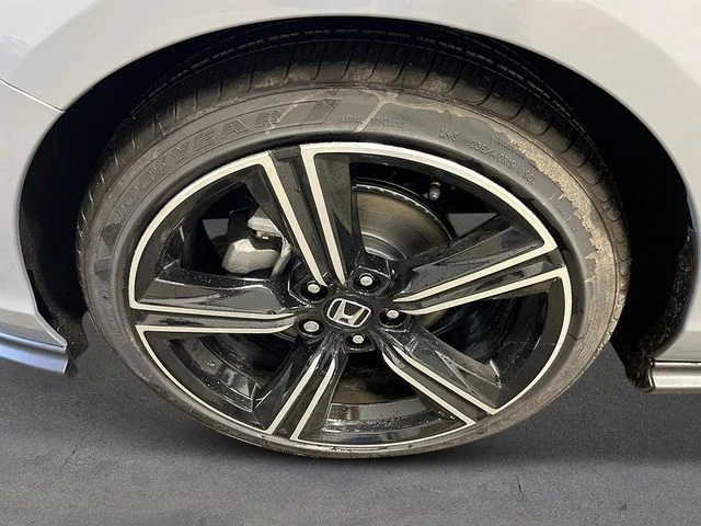 New 2026 Urban Gray Pearl Honda SE image 12