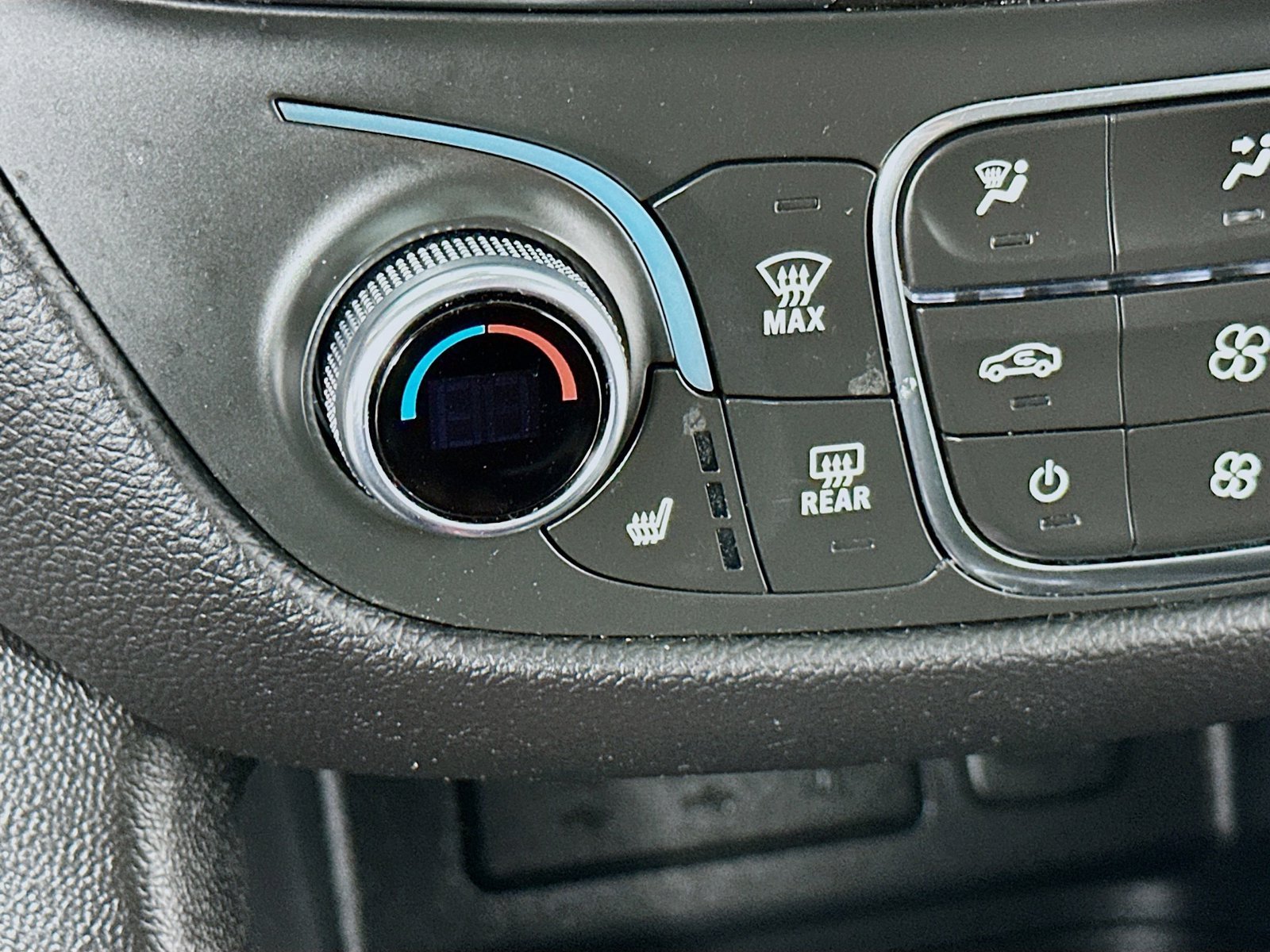 2023 Chevrolet Equinox LT - Photo 21