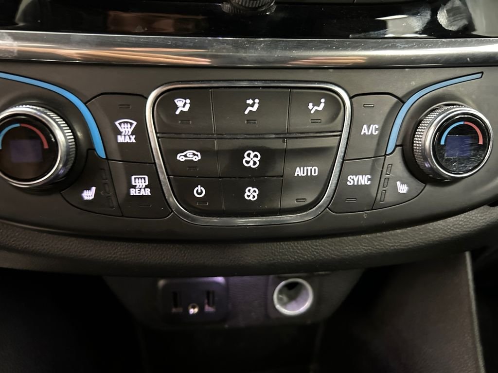 Used 2023 Blue Chevrolet LT image 30