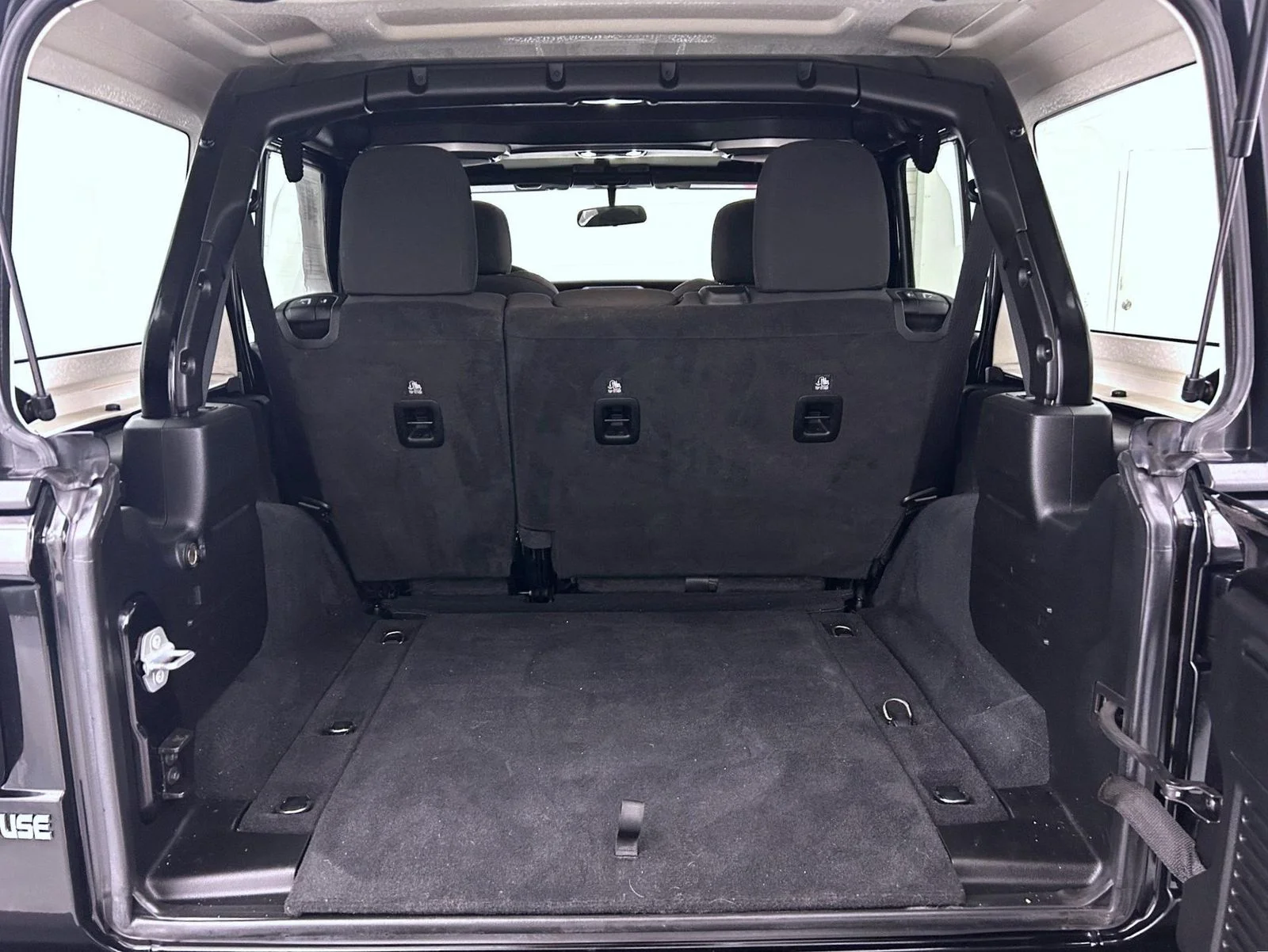 Used 2023 Black Jeep Sport S image 19
