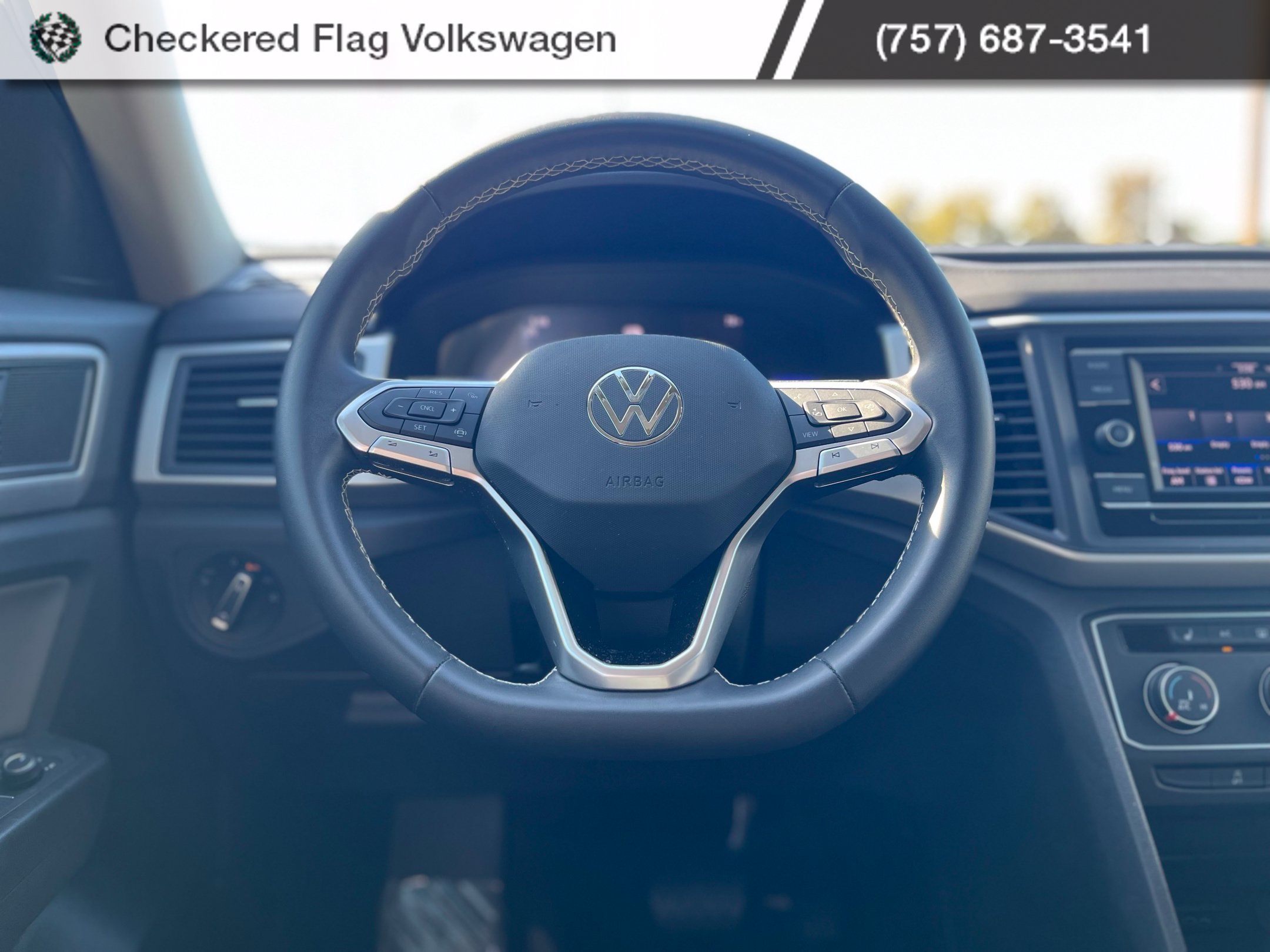 Used 2023 Pure White Volkswagen 2.0T SE image 36