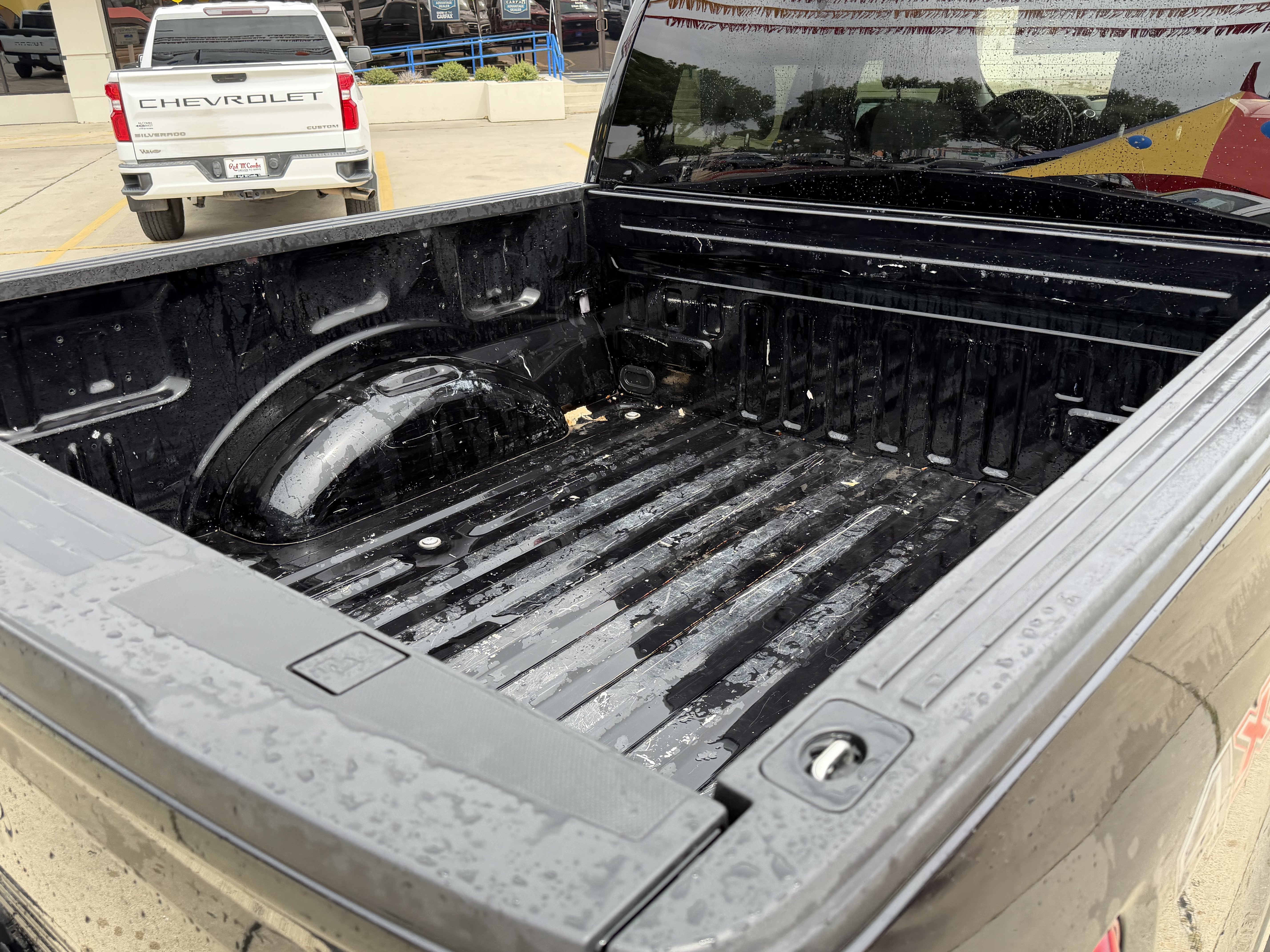 Used 2022 Agate Black Metallic Ford XLT image 7
