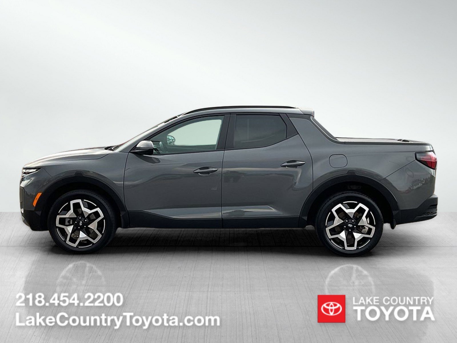 Used 2023 Hyundai Santa Cruz Limited with VIN 5NTJEDAF0PH076526 for sale in Brainerd, Minnesota