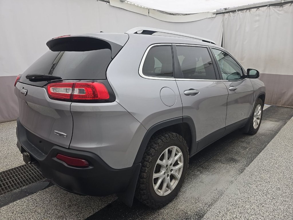 Used 2017 Billet Metallic Jeep North image 3