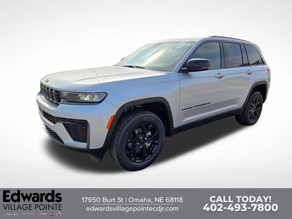 New 2026 Silver Jeep Altitude image 7