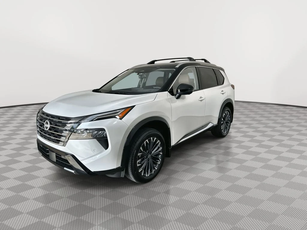 New 2026 Everest White Pearl TriCoat / Super Black Two-tone Nissan Platinum image 4