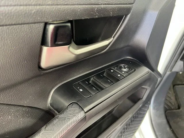 2024 Toyota Tacoma SR5 - Photo 14