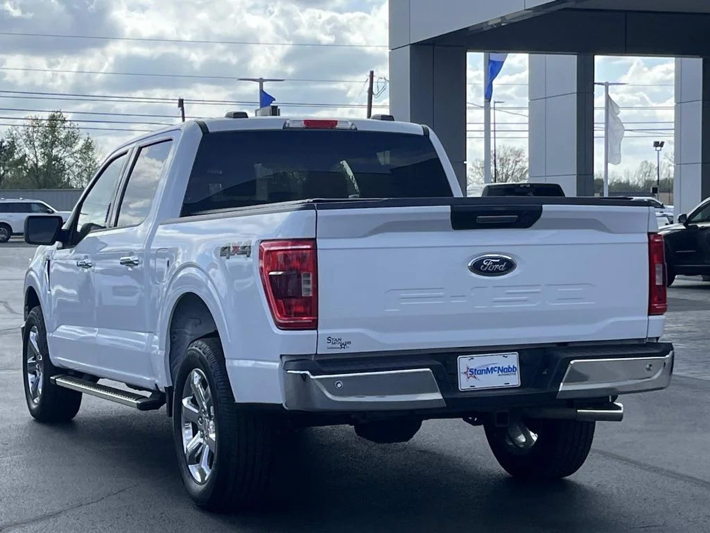 Used 2022 Oxford White Ford XLT image 5