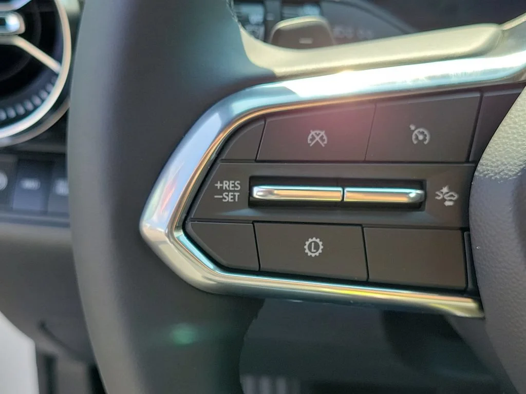 2027 Chevrolet Equinox LT - Photo 10