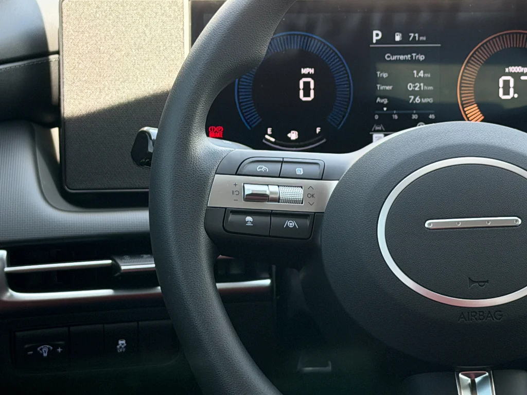 New 2026 Phantom Black Hyundai SE image 13
