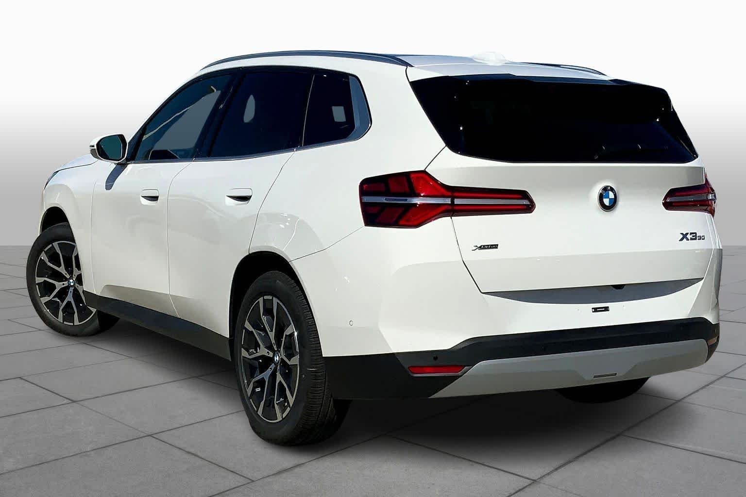 Used 2026 Alpine White BMW 30 xDrive image 12