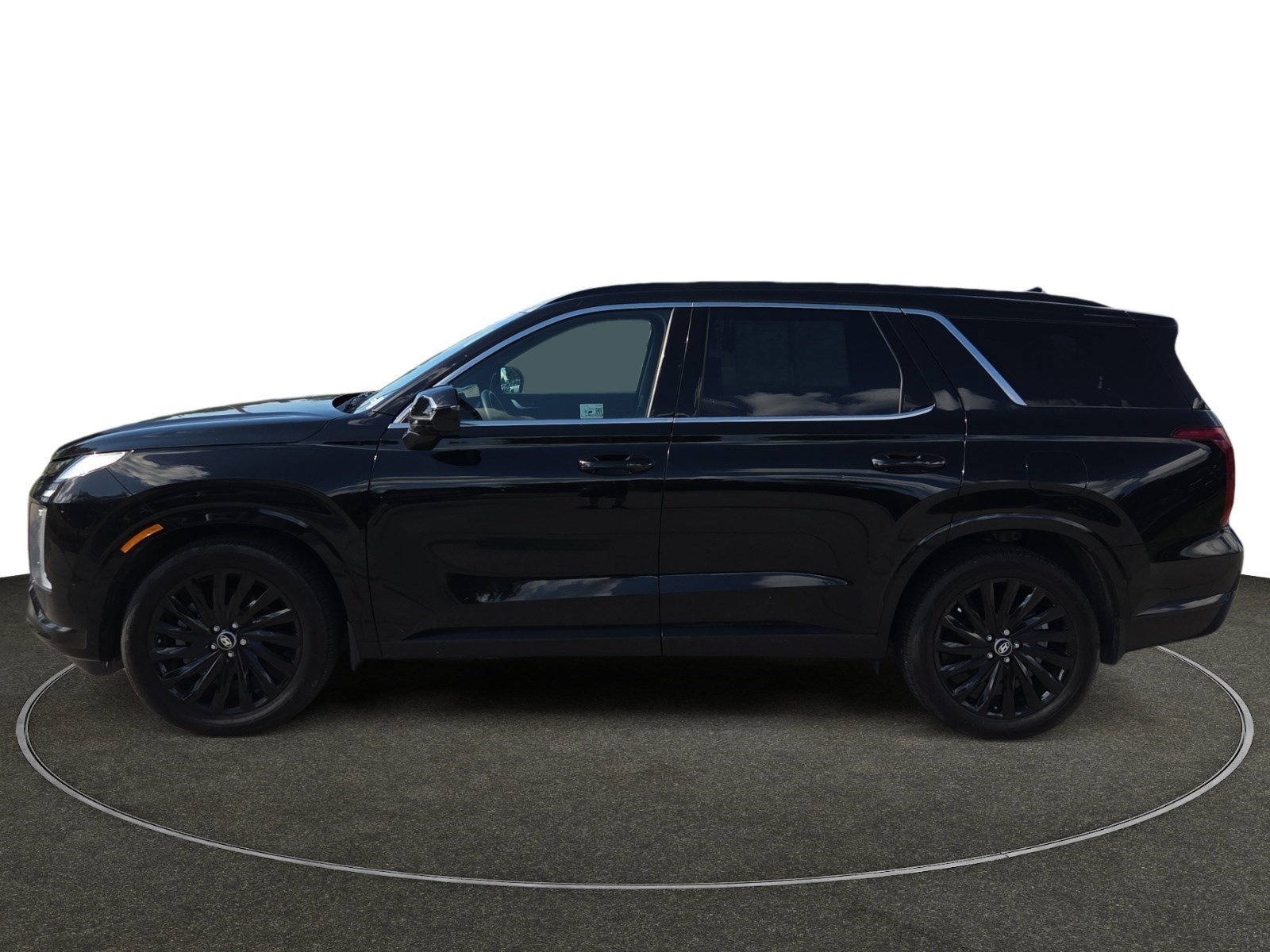 Used 2025 Abyss Black Pearl Hyundai Calligraphy Night Edition image 2