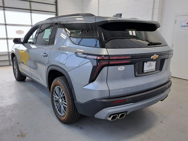 2025 Chevrolet Traverse LT - Photo 8