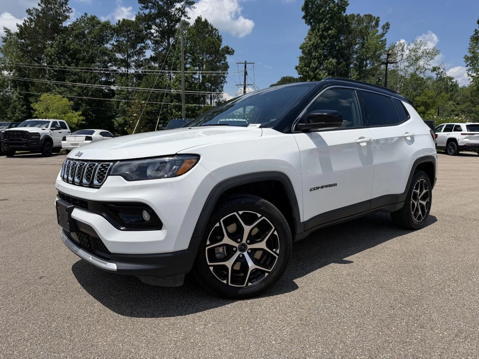 2025 Jeep Compass Limited 4X4's photo