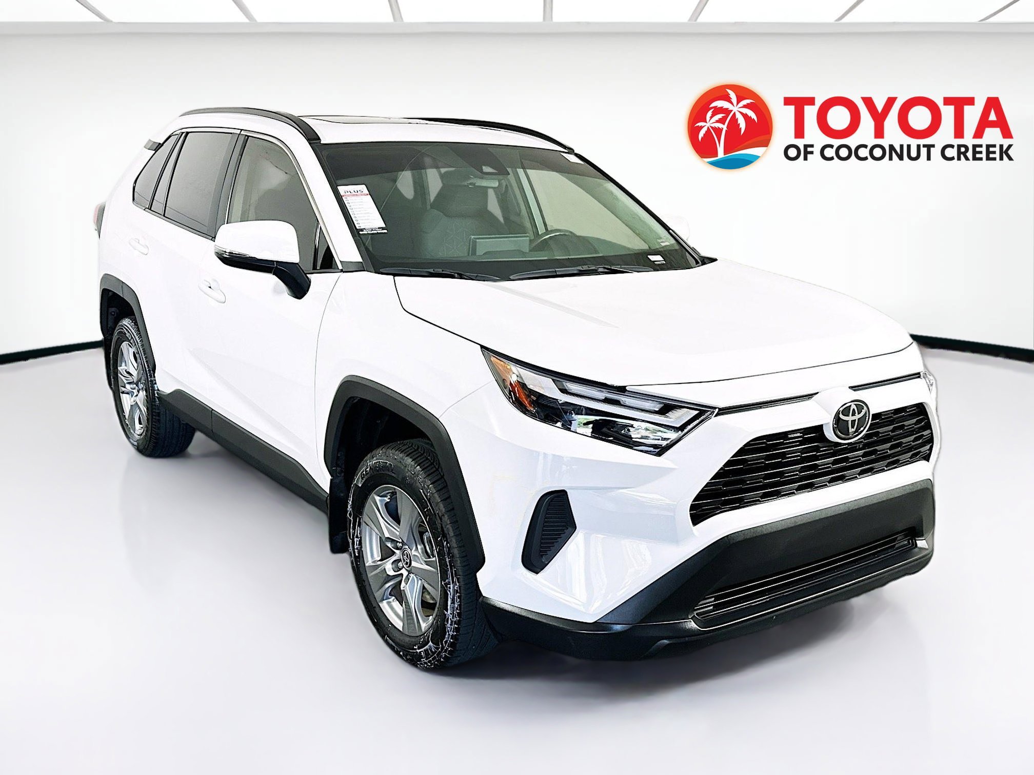2024 Toyota RAV4 thumbnail 3