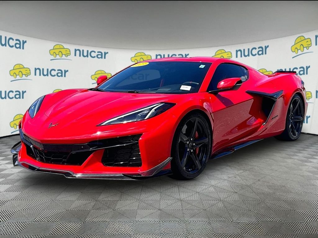 Used 2023 Red Chevrolet Z06 image 3
