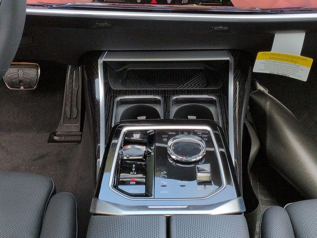 New 2026 Gray Metallic BMW 760i xDrive image 19