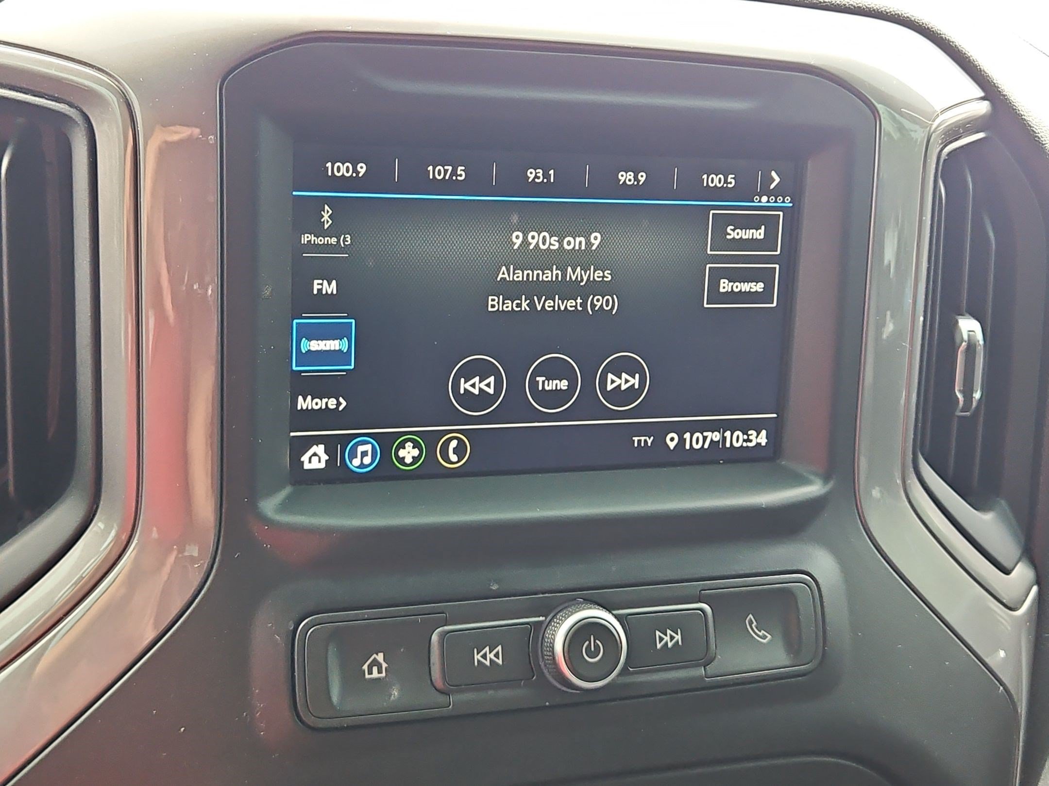 Used 2019 SATIN STEEL METALLIC Chevrolet Custom Trail Boss image 17