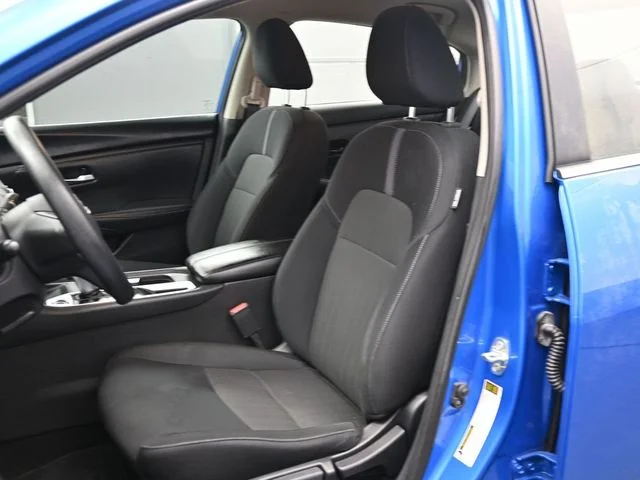 Used 2024 Blue Nissan SV image 5