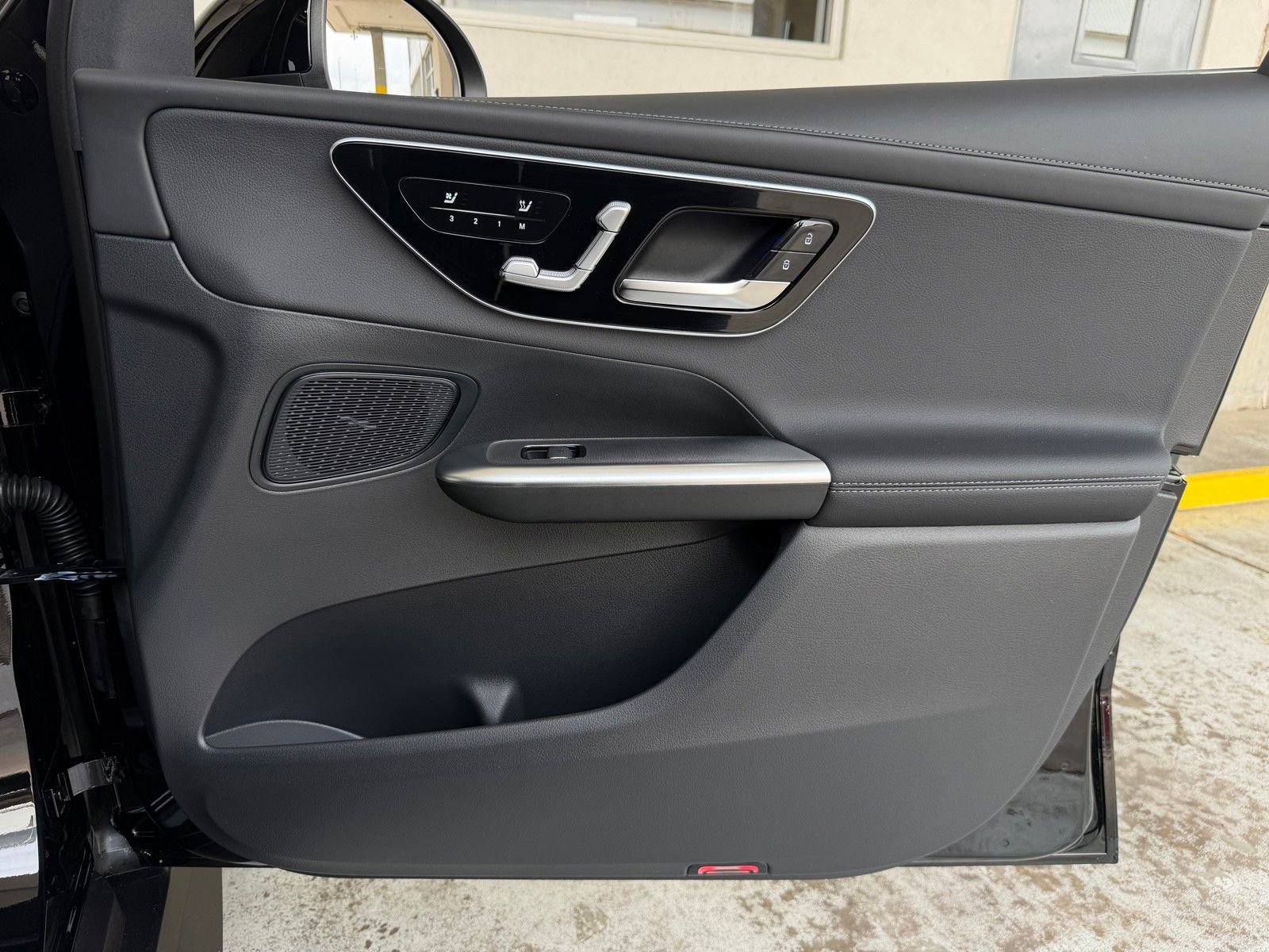 New 2026 Black Mercedes-Benz GLC 300 image 41