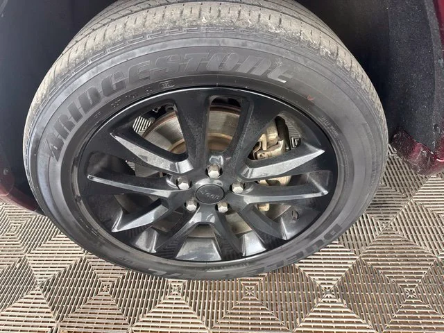 Used 2021 Red Jeep Laredo X image 32