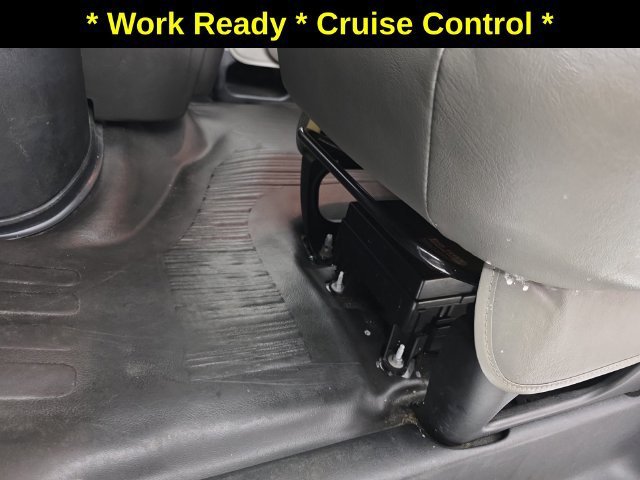 Used 2025 Summit White GMC Work Van image 23