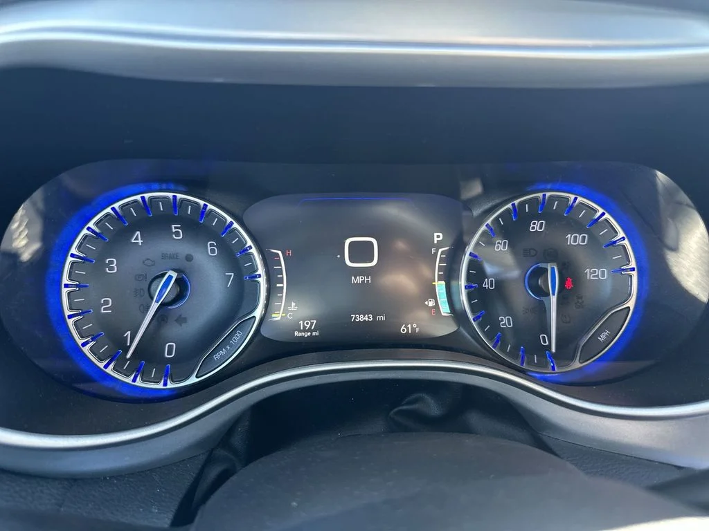 Used 2023 White Chrysler Touring image 21