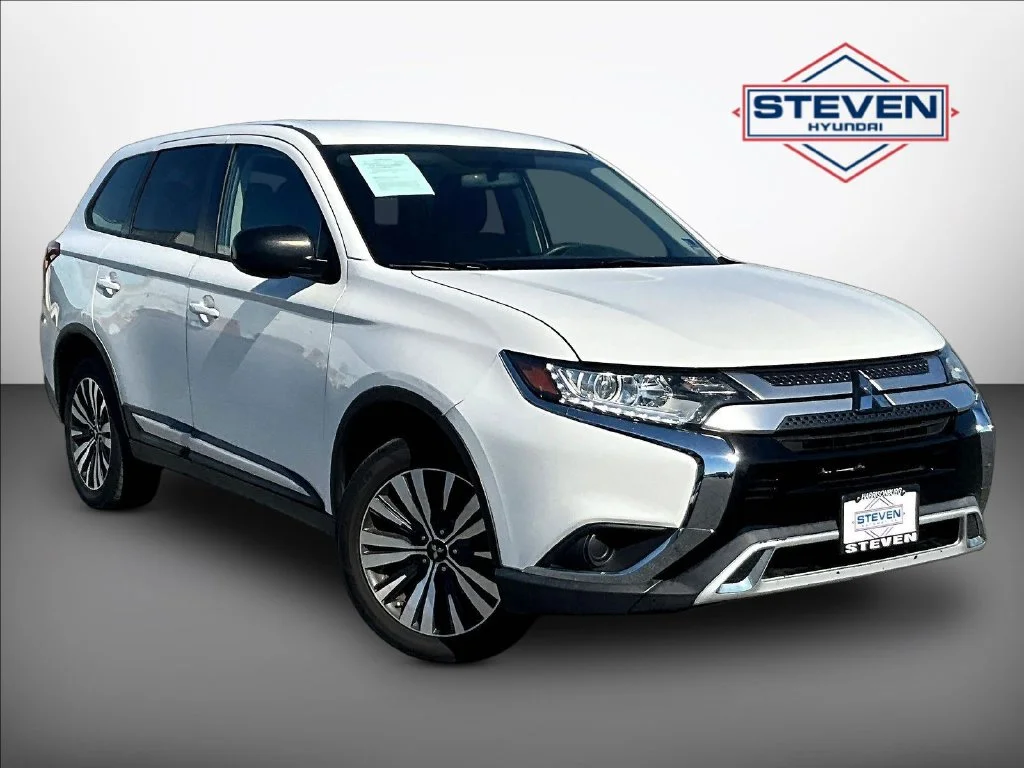 Used 2020 White Mitsubishi ES image 1
