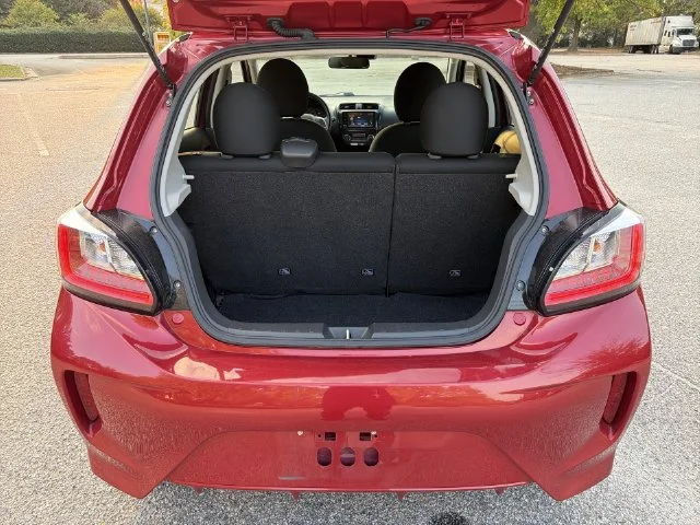 Used 2024  Mitsubishi  image 23