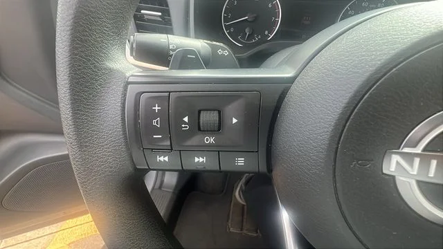 Used 2024 Gray Nissan SV image 22