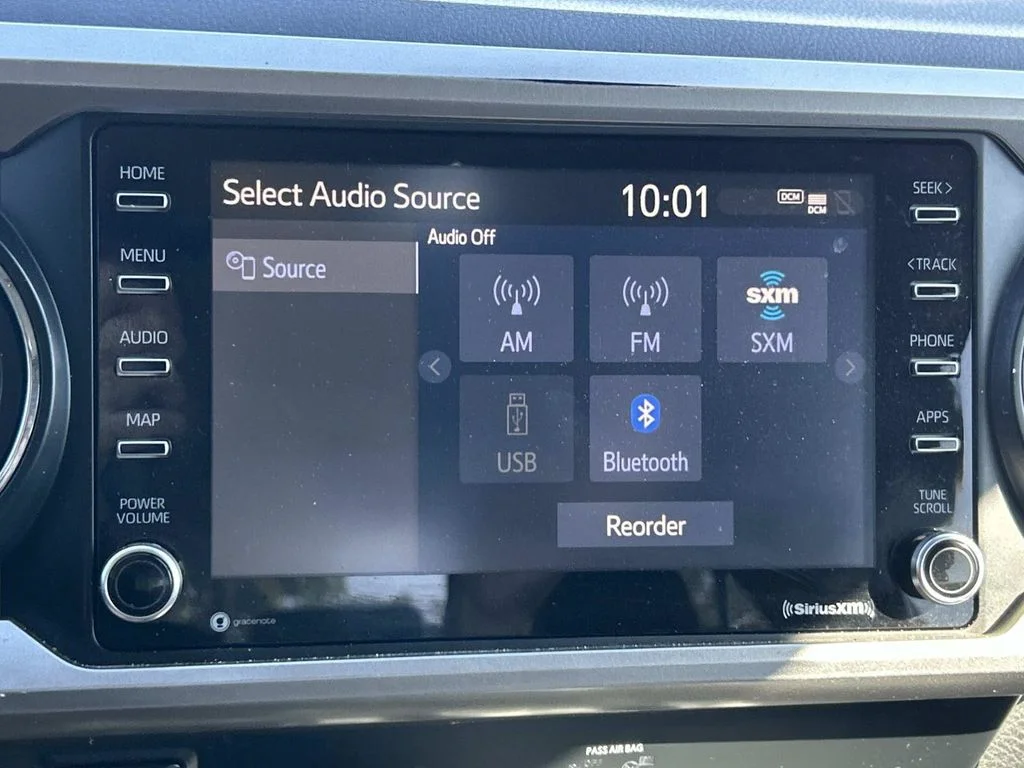 Used 2020 White Toyota SR5 image 32