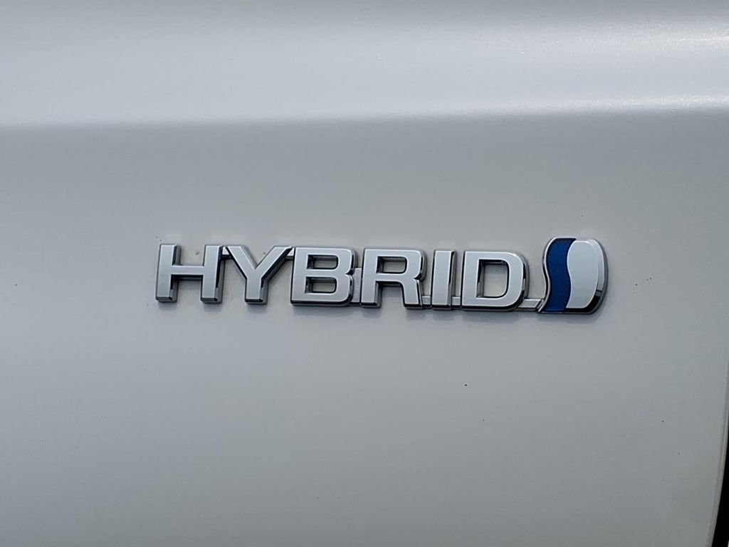 Used 2015 Blizzard Pearl Toyota XLE image 7