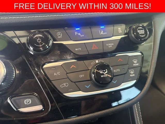2025 Chrysler Pacifica Limited - Photo 24