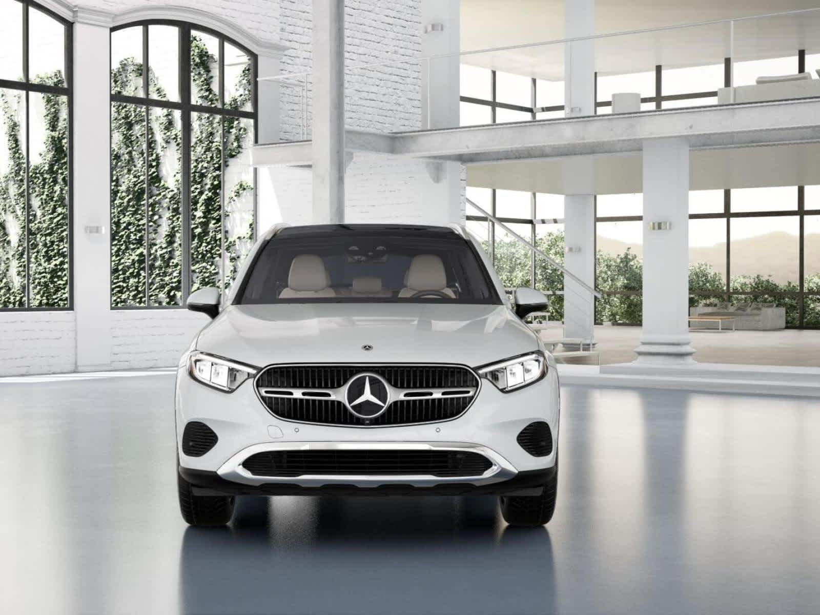 New 2026 MANUFAKTUR Moonlight White Metallic Mercedes-Benz GLC 300 image 6