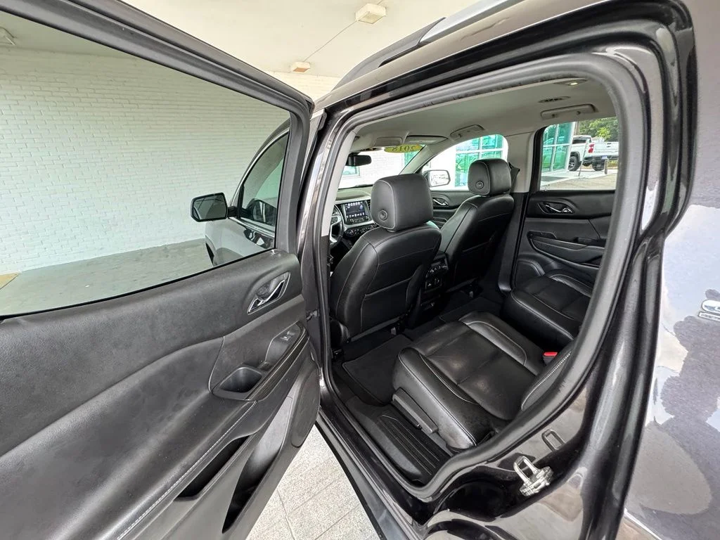 Used 2018 Silver GMC SLT-1 image 19