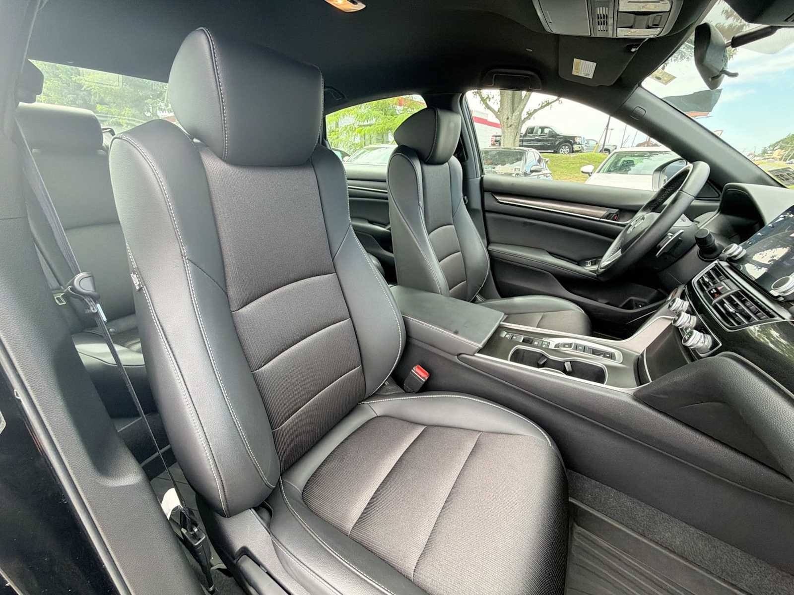 Used 2022 Crystal Black Pearl Honda Sport image 17