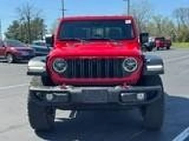Used 2024 Firecracker Red Clearcoat Jeep Rubicon image 9