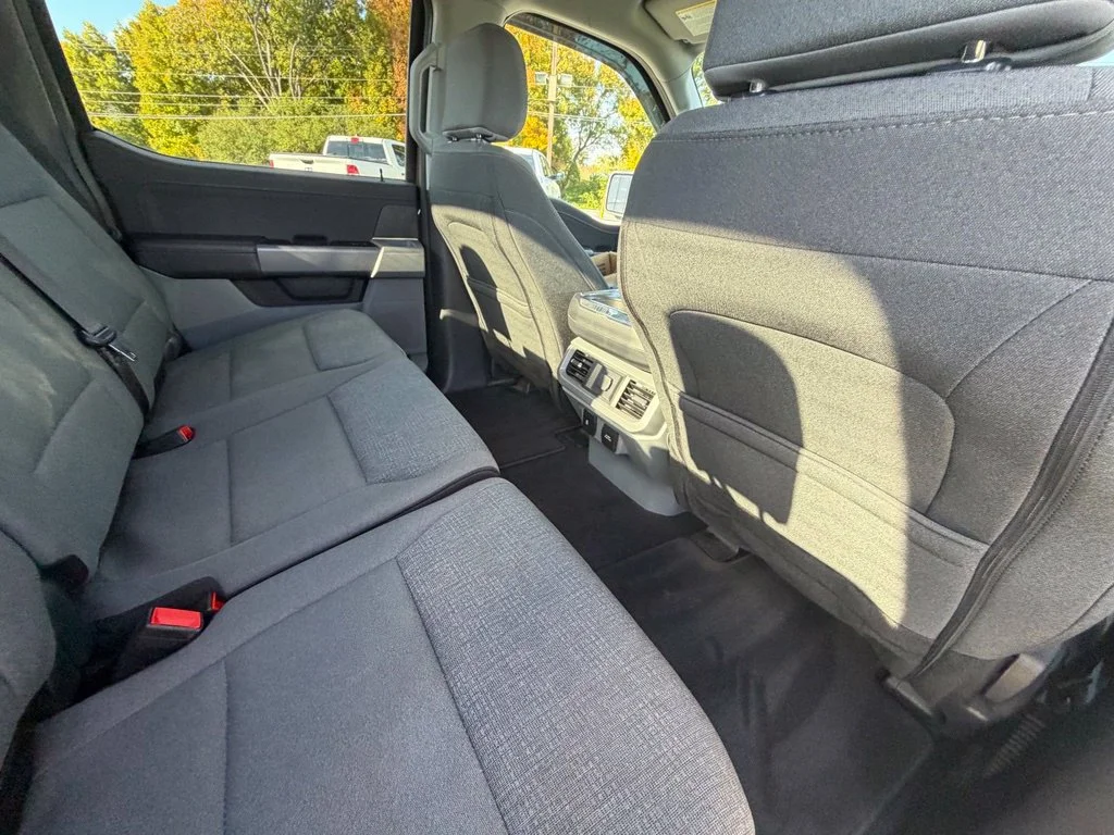 Used 2024 Brown Ford XLT image 40