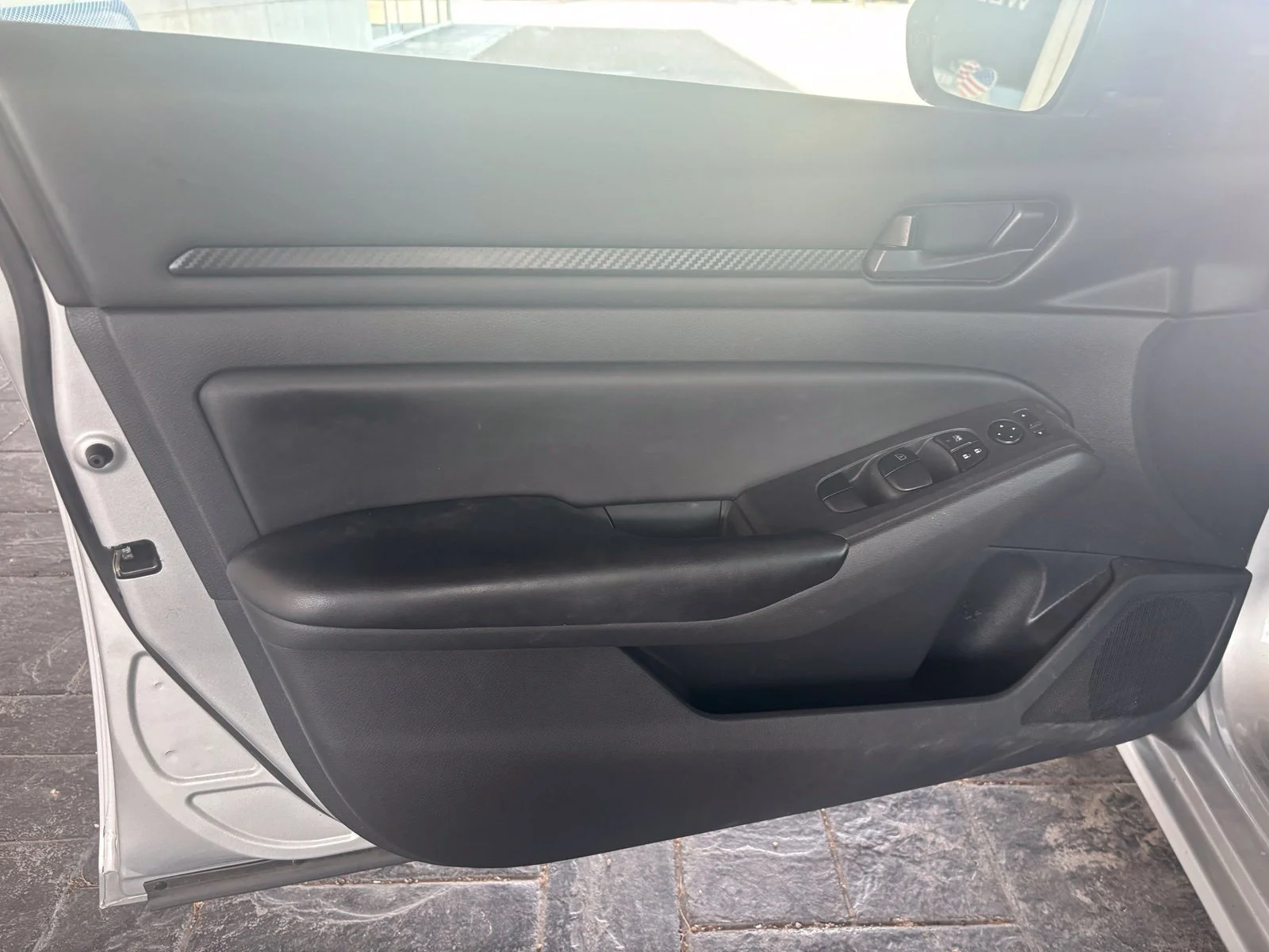 Used 2024 Silver Nissan 2.5 S image 9