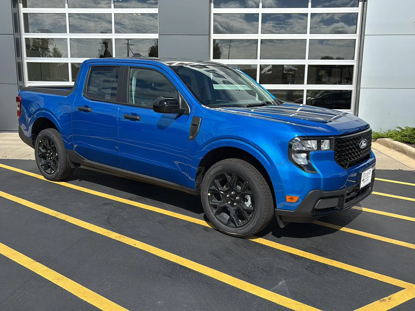 New 2026 Velocity Blue Ford XLT image 2