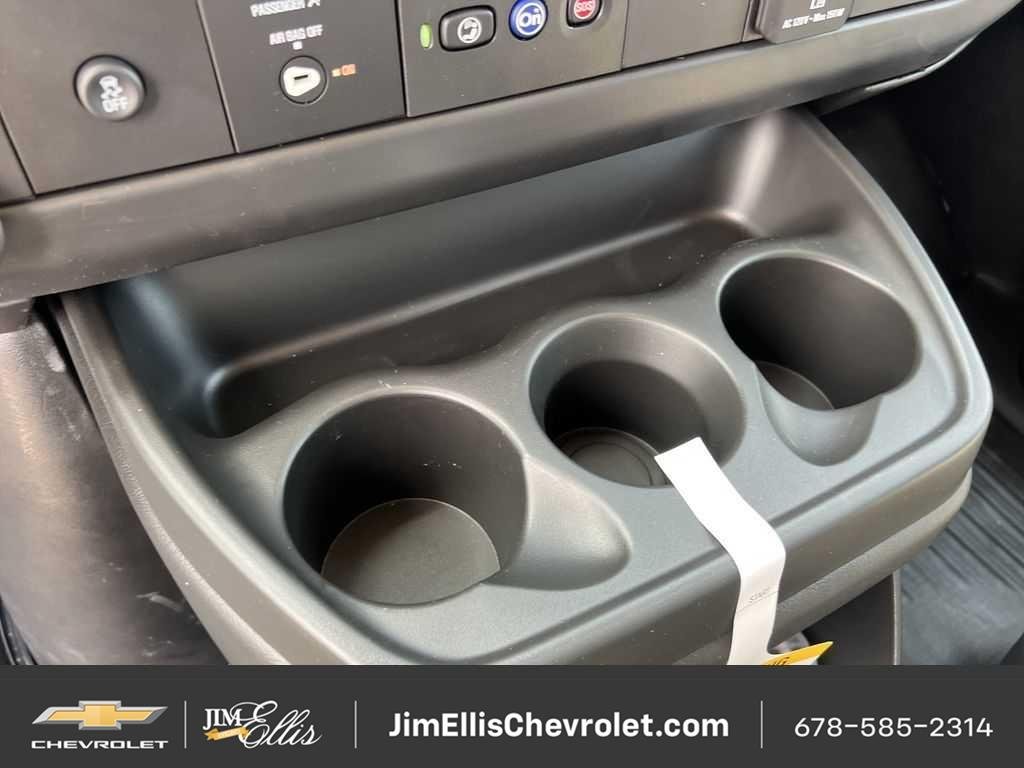 2025 Chevrolet Express Cargo Work Van - Photo 22