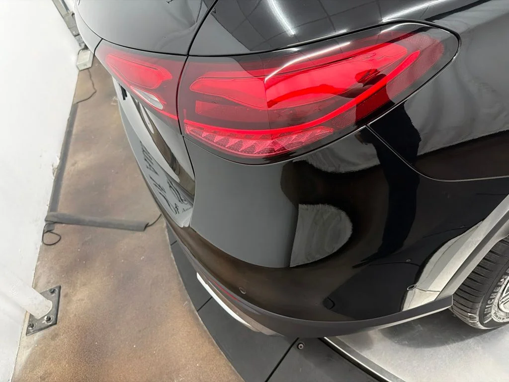 New 2027 Black Mercedes-Benz GLC 300 image 11