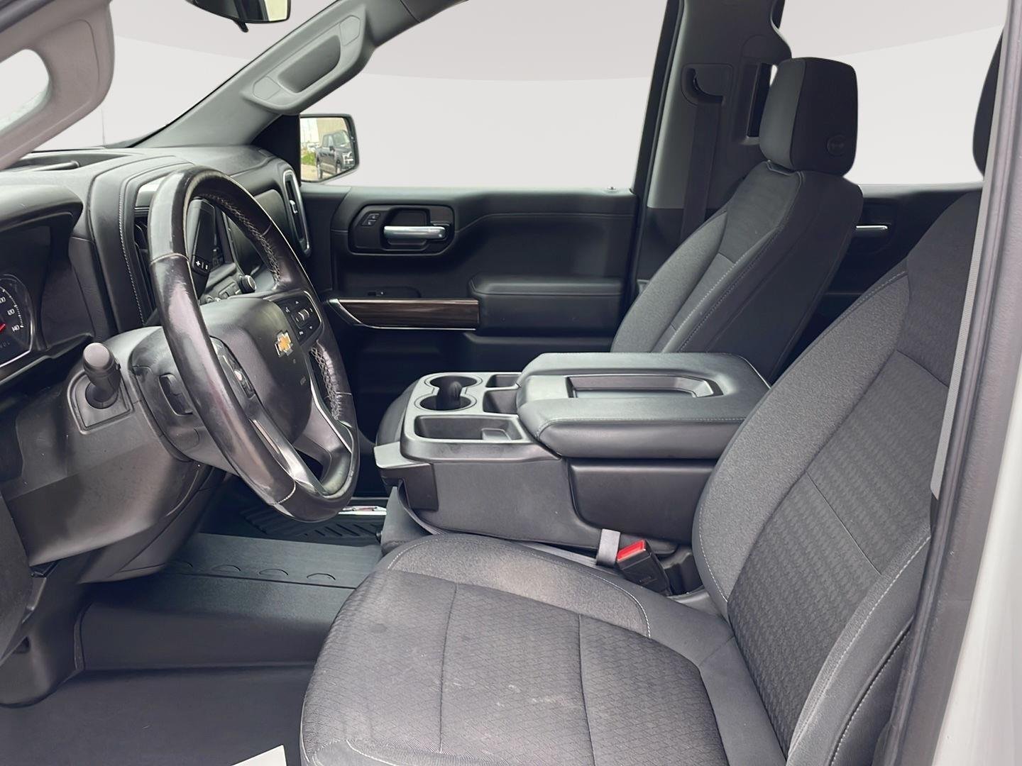 Used 2021 Summit White Chevrolet LT image 9