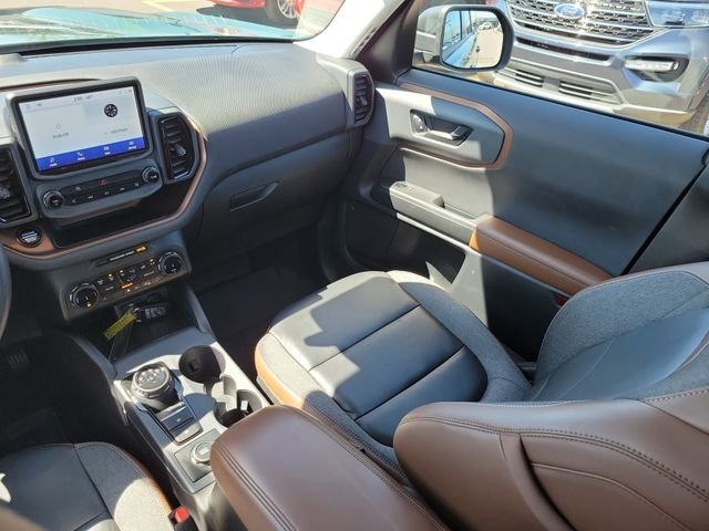 Used 2023 Green Ford Outer Banks image 26