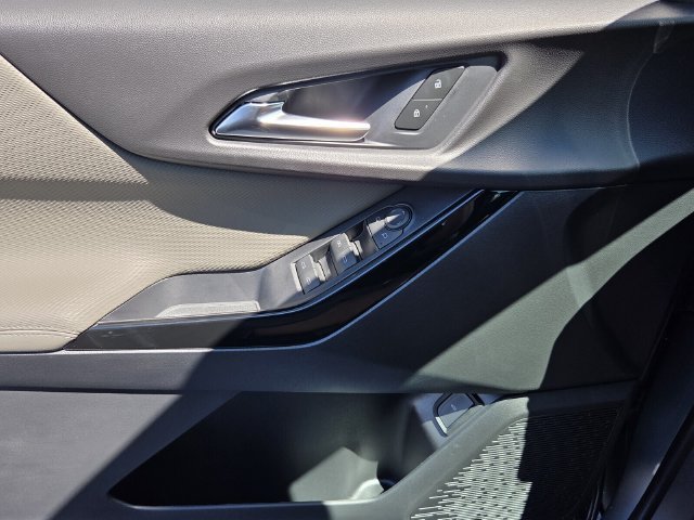 2027 Chevrolet Equinox LT - Photo 12