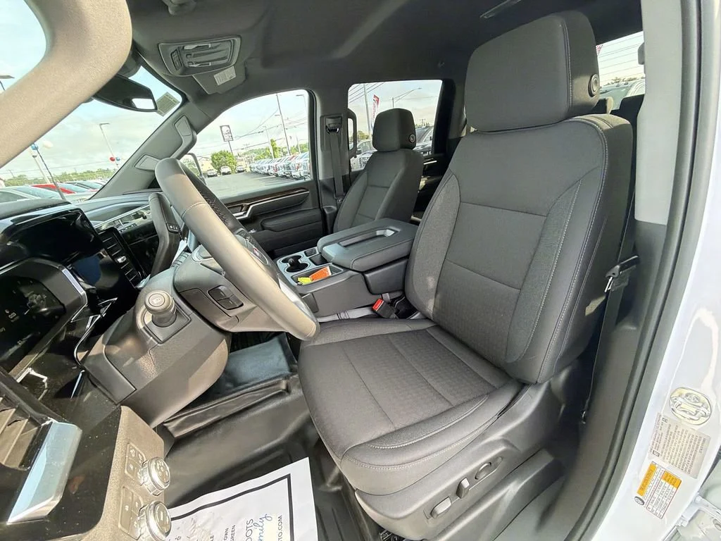 New 2026 Summit White GMC SLE DRW image 17