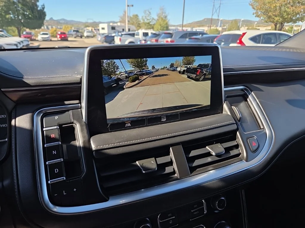 Used 2021 Gray Chevrolet Z71 image 36