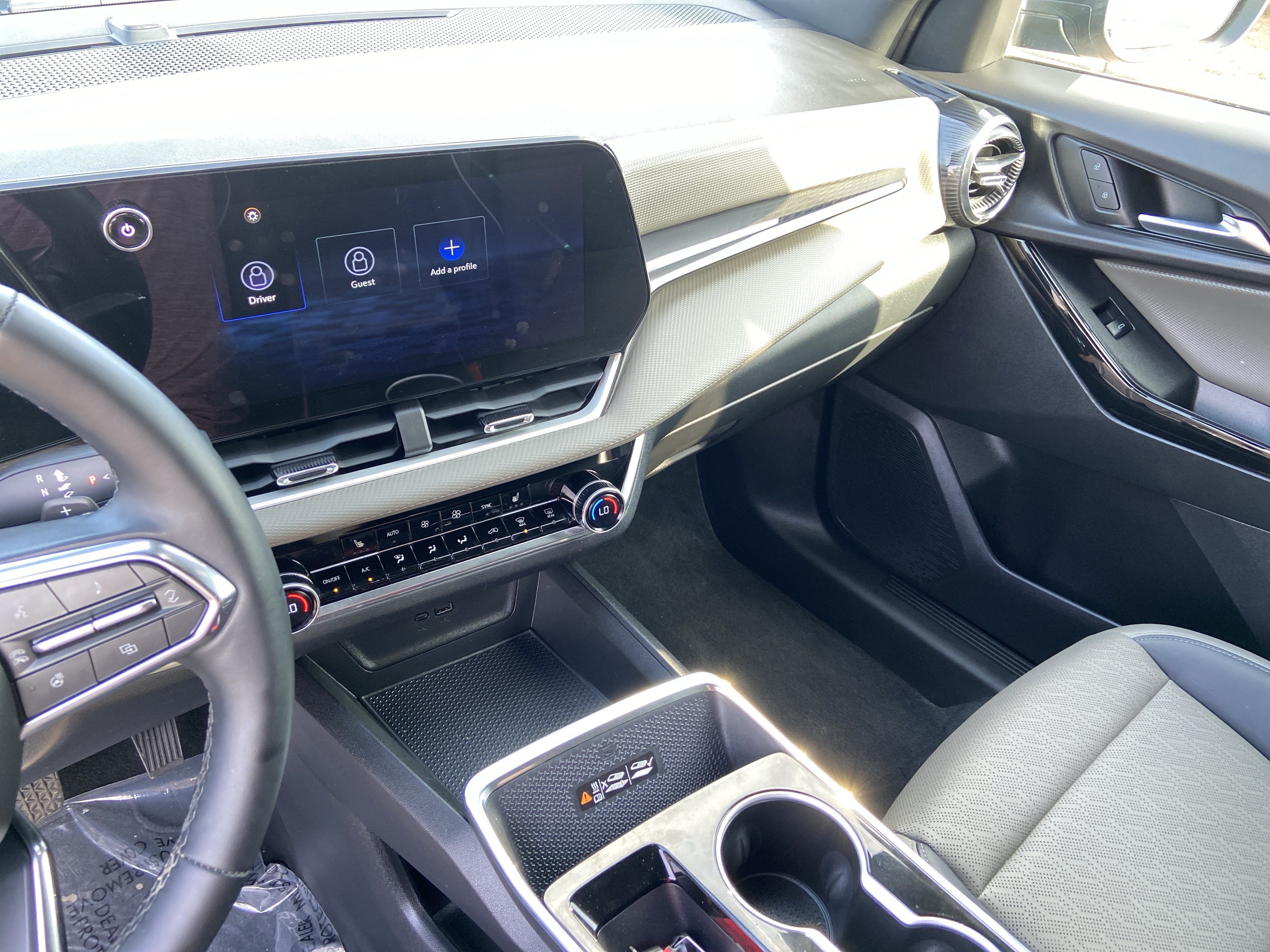 Used 2025 Lakeshore Blue Metallic Chevrolet AWD LT image 23